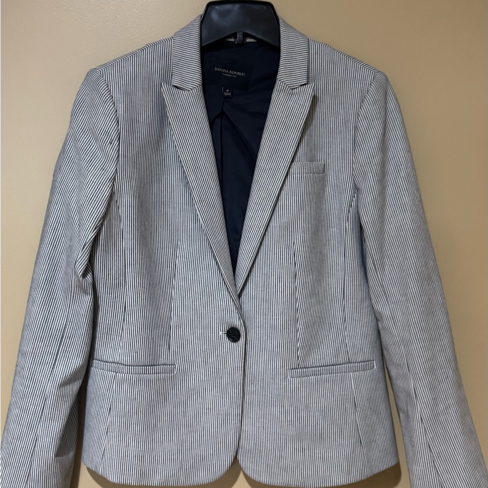 Banana Republic Navy Seersucker Blazer